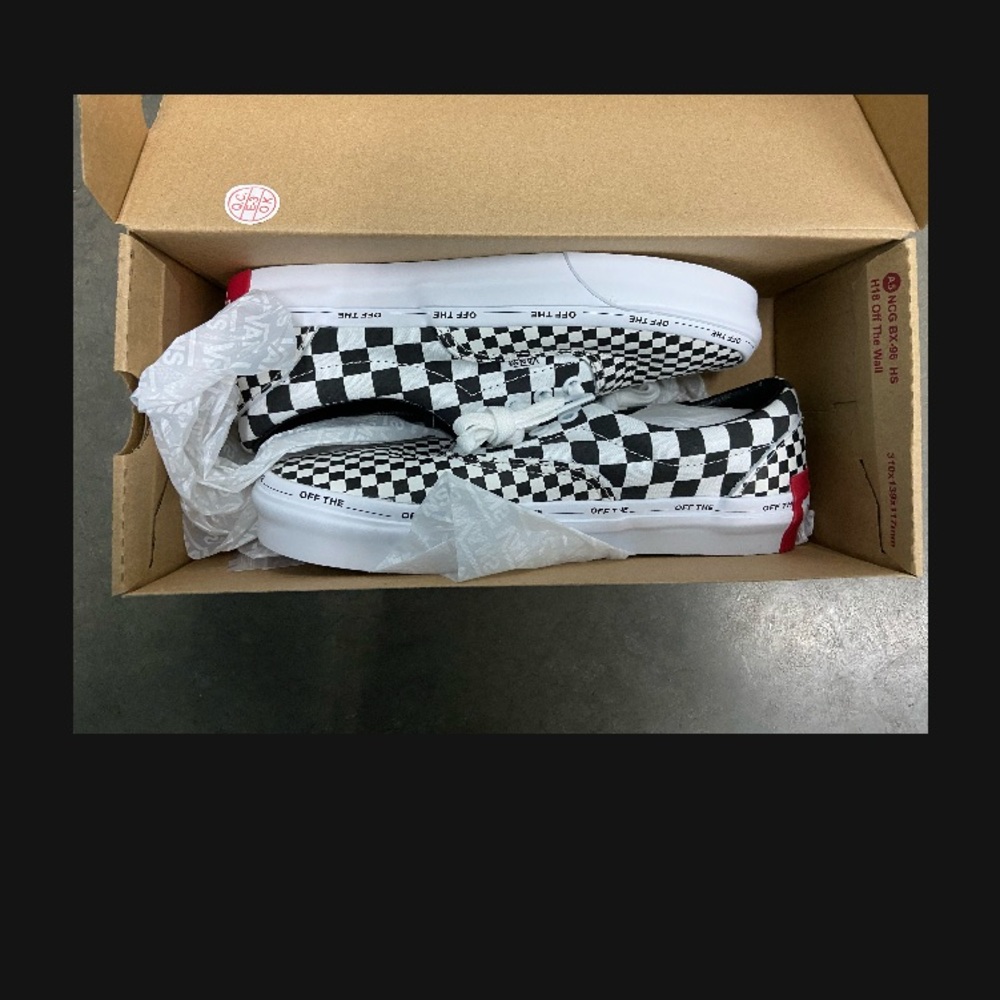 Checkered Vans - Picture 4 of 6